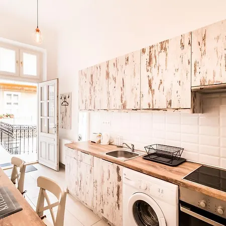 Bpr Downtown Homey Apartment Budapest